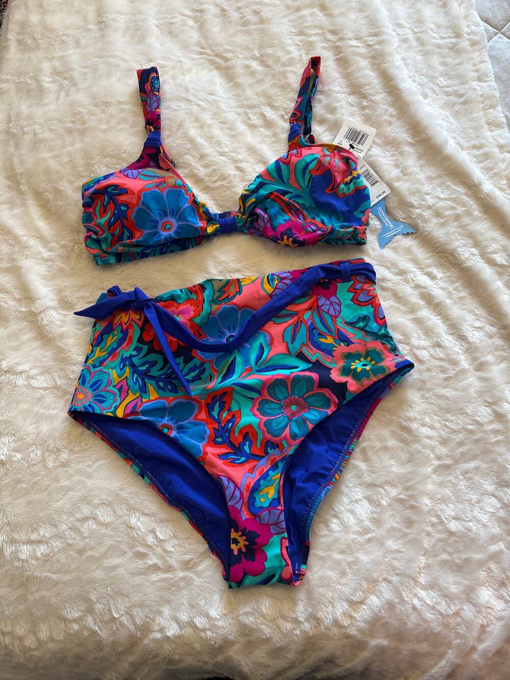 NWT skinny dippers two piece bathing suit. Size XL.
